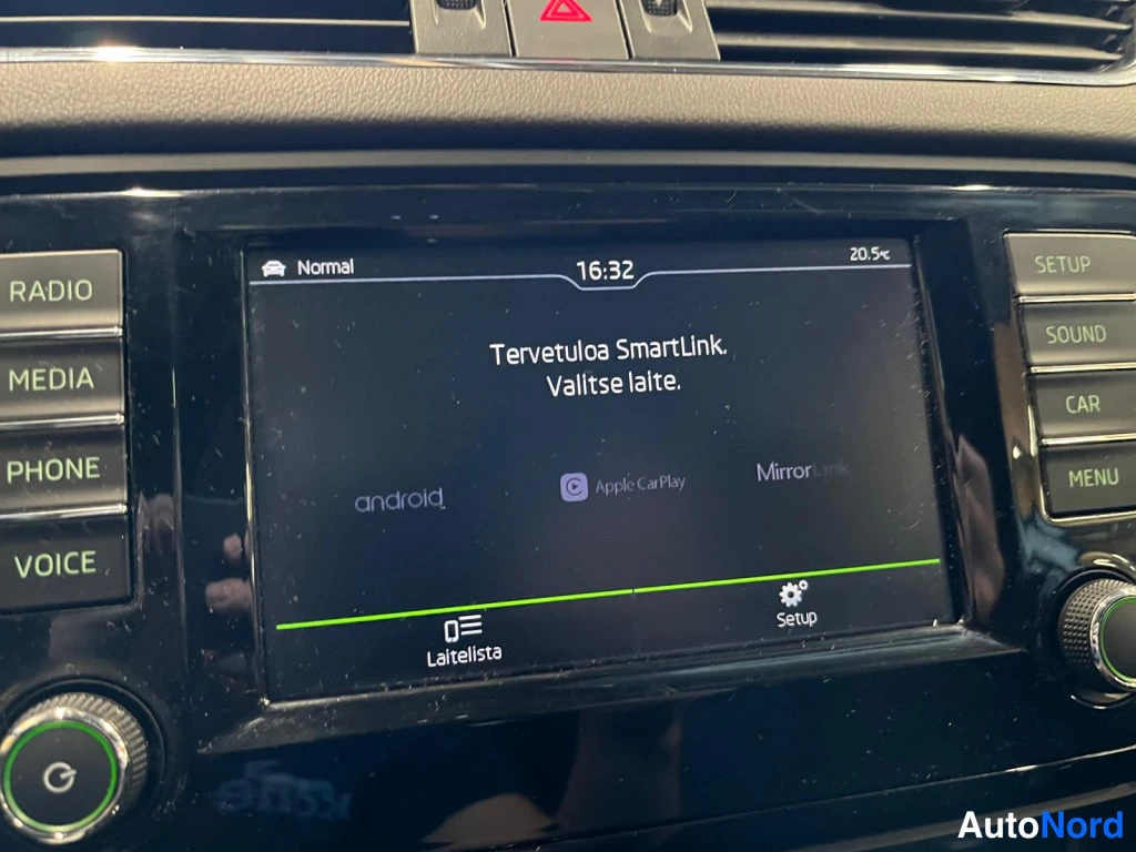 Etuviisto: auton tiedoston näyttö, jossa SmartLink-tervetuloa: Android Auto, Apple CarPlay ja MirrorLink