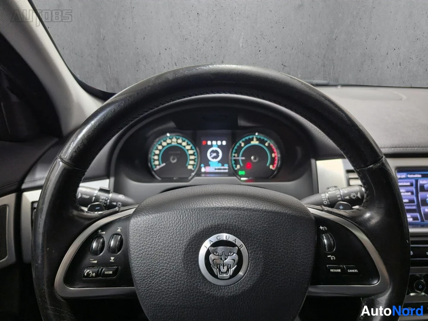 Harmaa Jaguar XF 2012, yksityiskohta, kuva 15