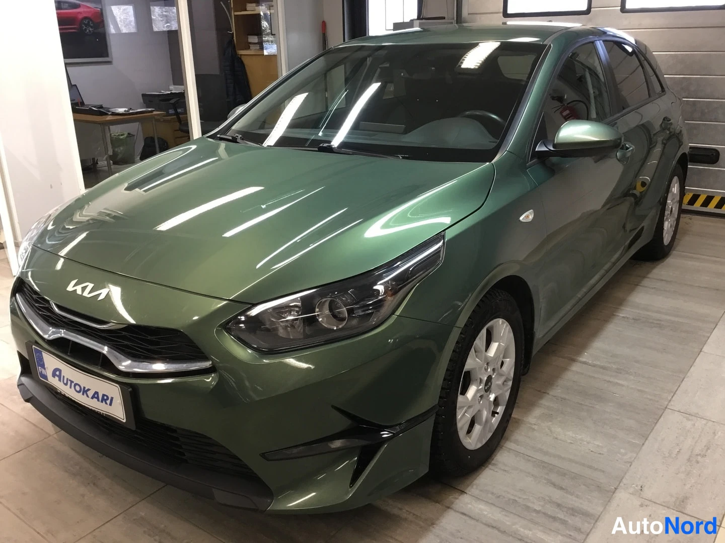KIA Ceed 1,5 T-GDI EX 2023