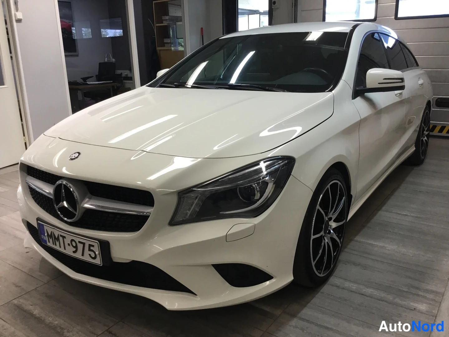 Mercedes-Benz CLA 180 Automatic Edition Shooting Brake 2016