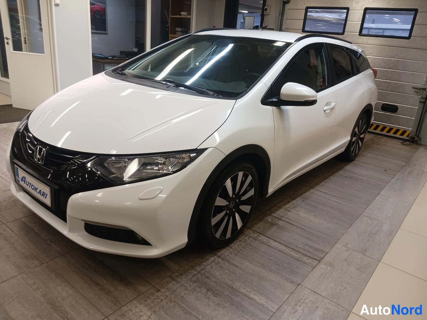 Honda Civic Tourer 1,8i Sport AT 2015