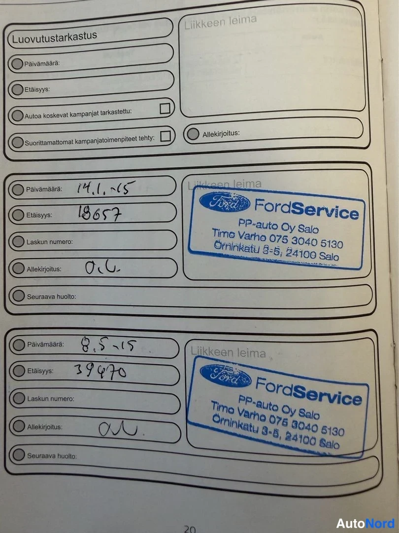 Muu: Huoltokirjan sivu 20 täytettyinä käsinkirjoituksin: huollot 14.1.2015 (18 657 km) ja 8.5.2015 (39 970 km), FordService-leimat PP-auto Oy Salolta.