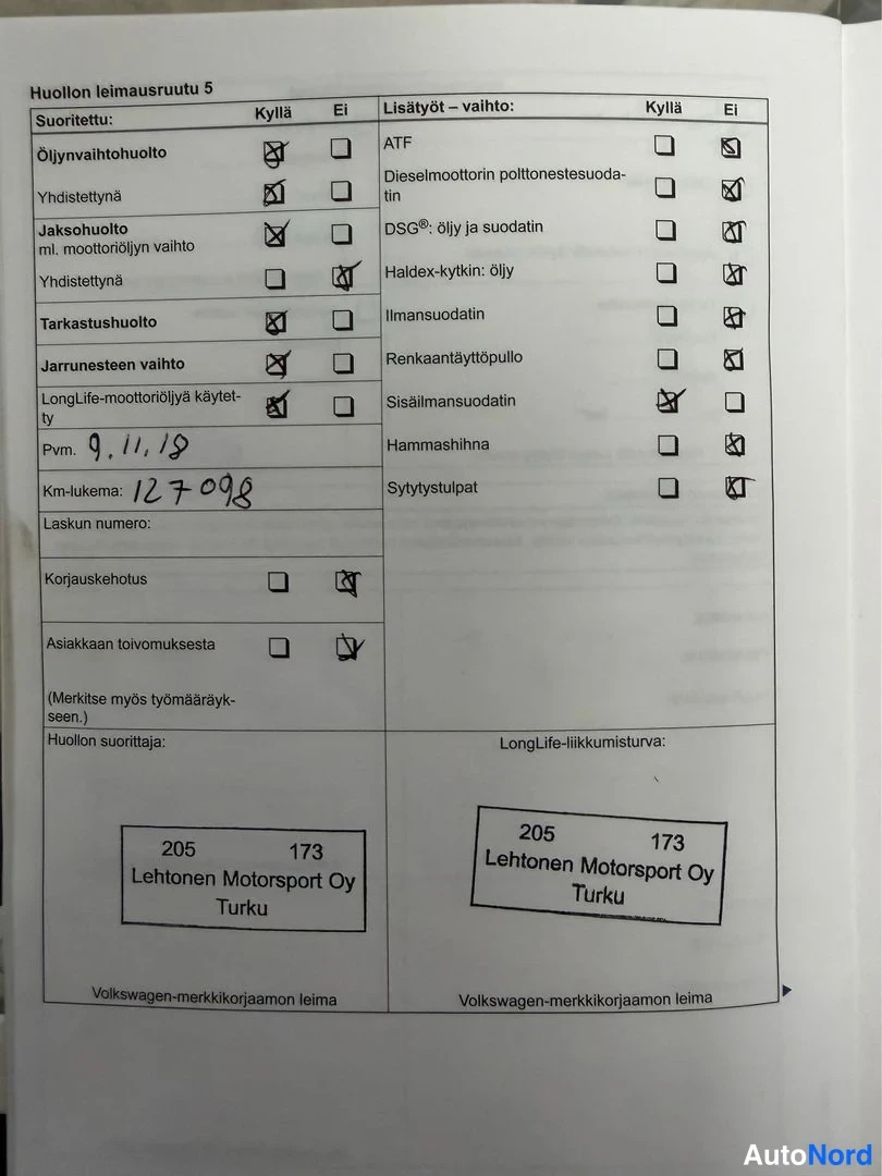 Muu: Huoltokirjan leimausrutu 5: öljynvaihtohuolto ja tarkastushuolto rastitettu, päiväys 9.11.19, km-lukema 127098, leima Lehtonen Motorsport Oy Turku.