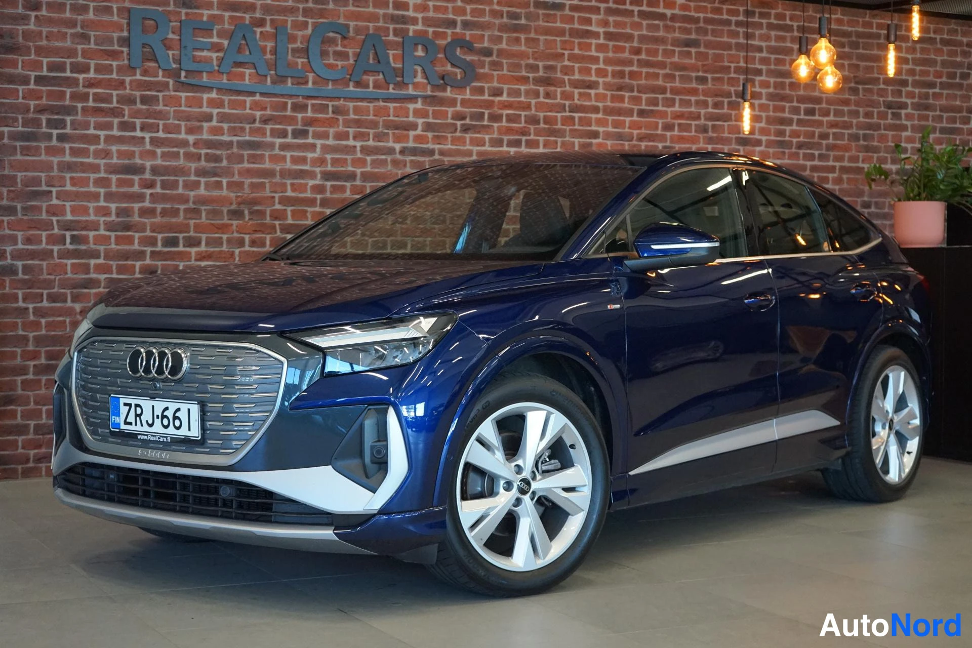 Audi Q4 e-tron 2024