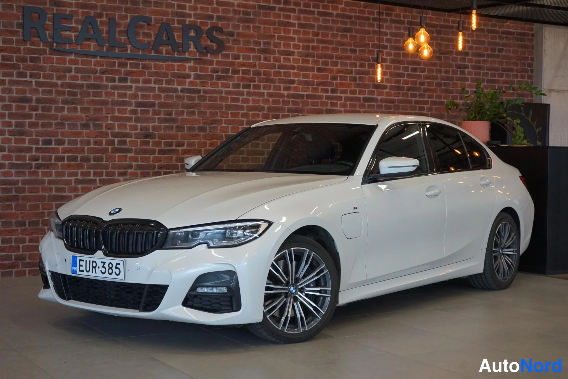 BMW 330e 2020