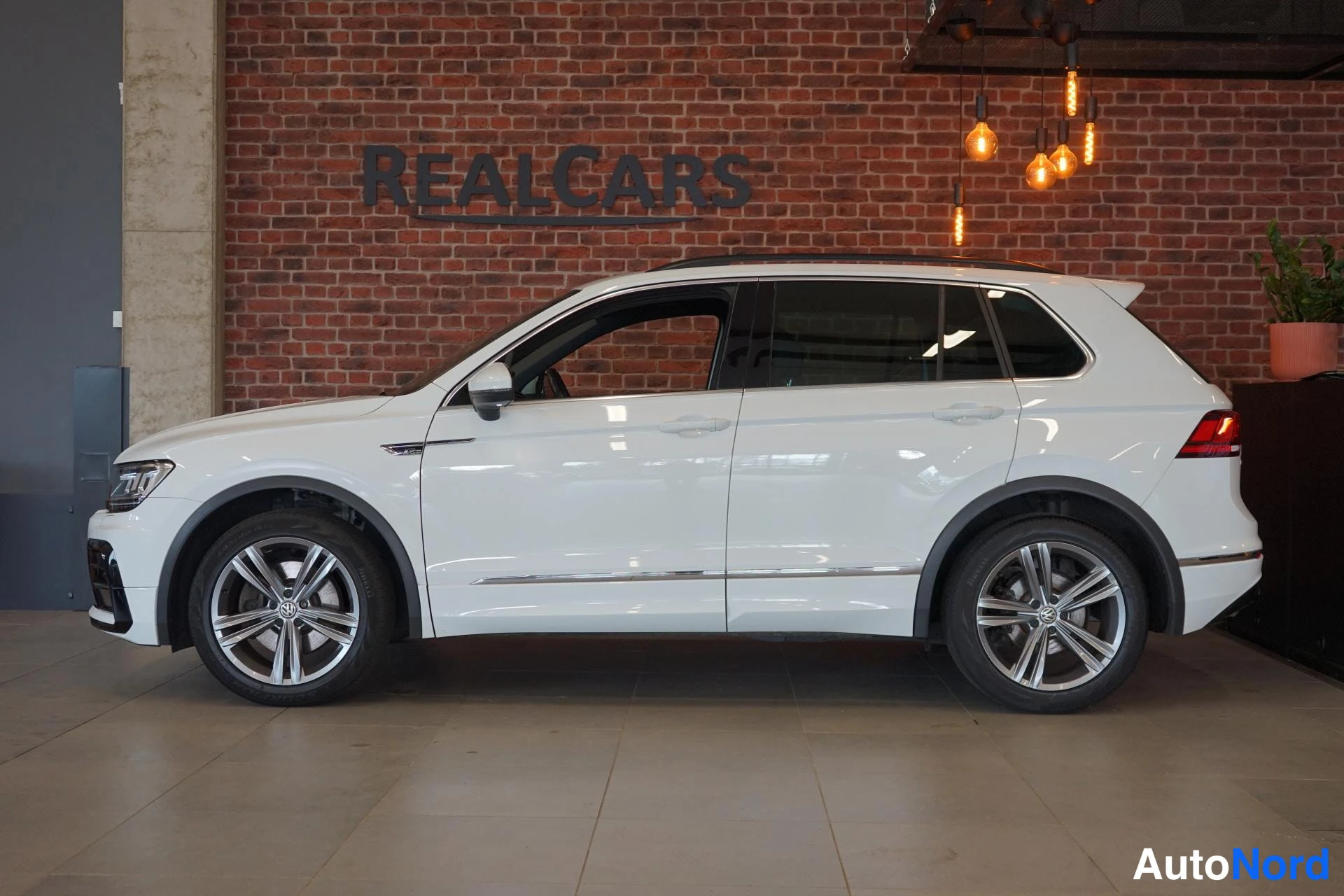 Volkswagen Tiguan R-Line 2,0 TSI 4Motion 190 hv 2019