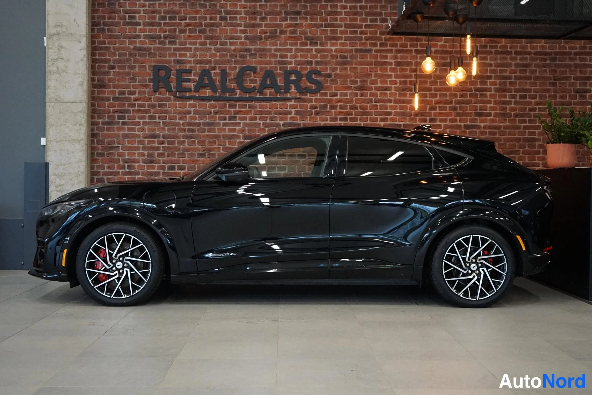 Ford Mustang Mach-E 2022