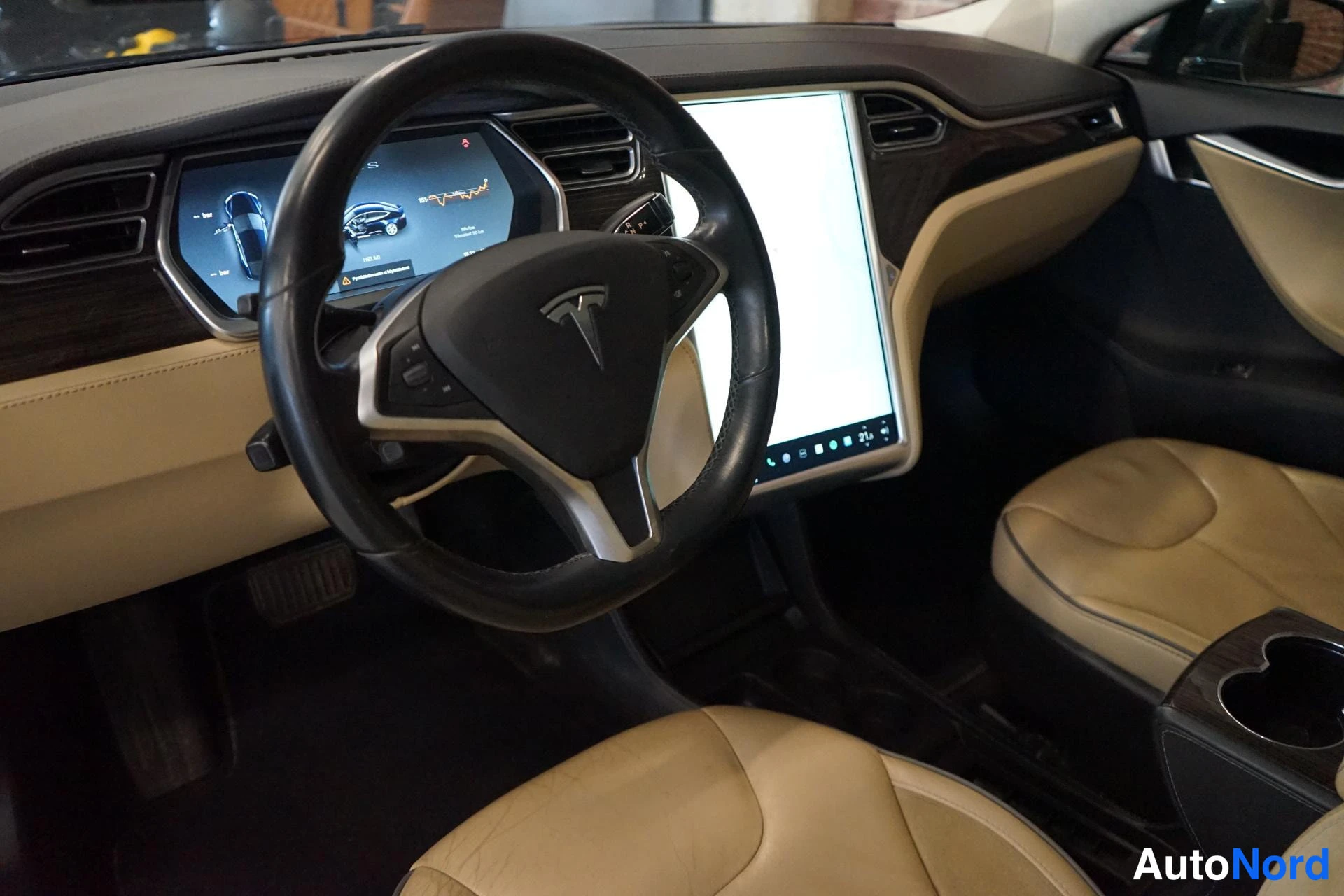 Beige Tesla Model S 2014, kuva 13