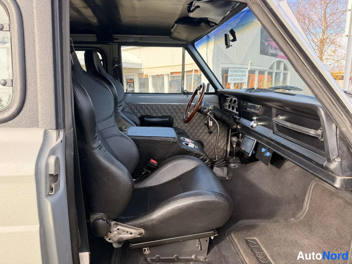 Harmaa Jeep Cherokee 1982, kuva 7