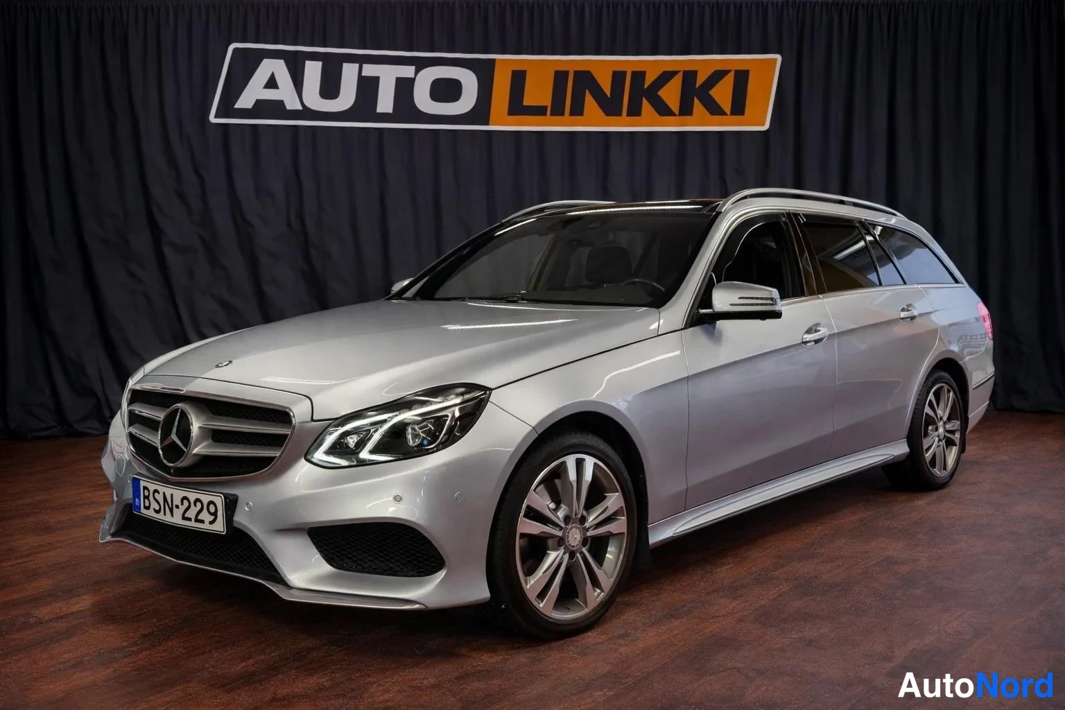 Mercedes-Benz E 250 BlueTEC 4MATIC AMG Premium Business 2015