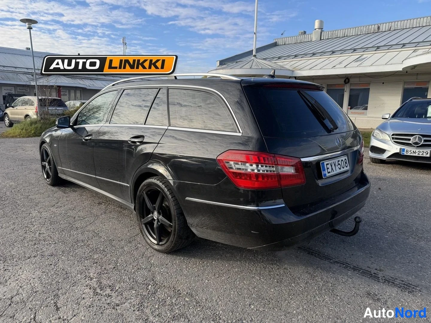 Musta Mercedes-Benz E 220 CDI 2010, kuva 10