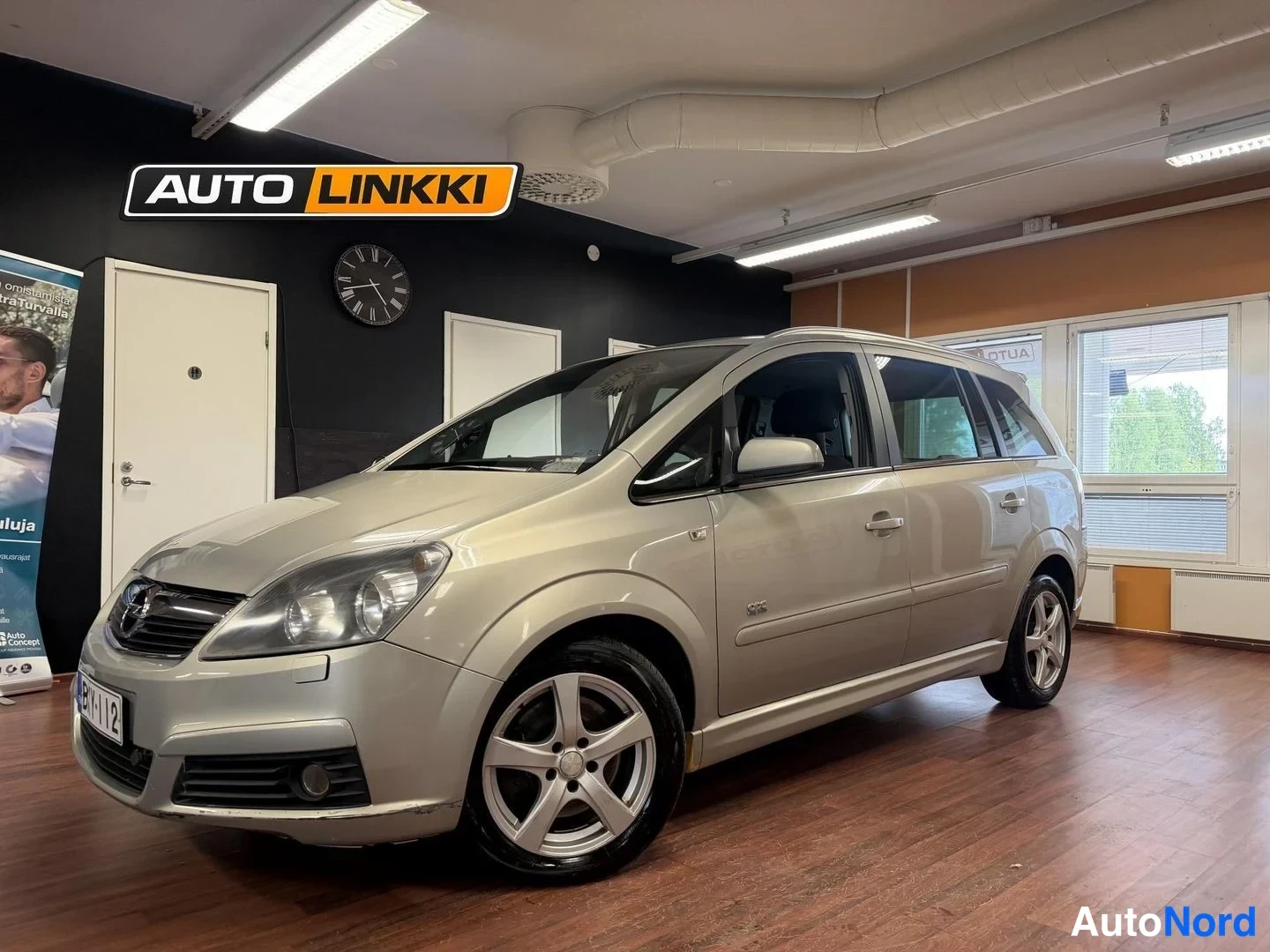 Opel Zafira 1.9 CDTI Pakettiautoksi rekisteröity 2008