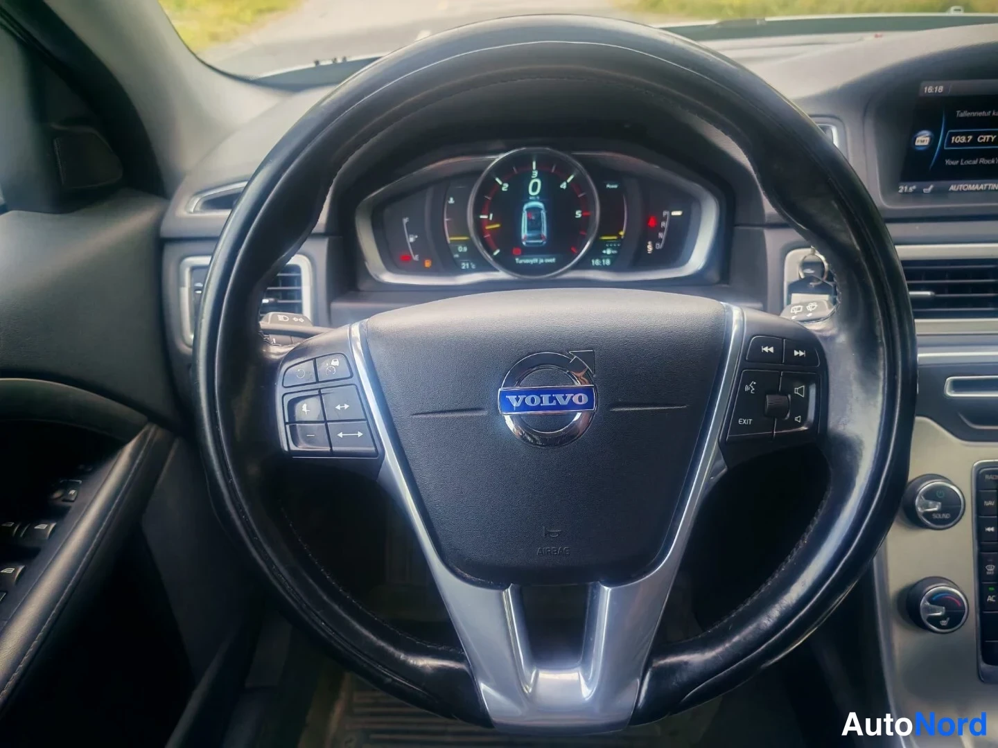 Muu: XC60 D4 AWD