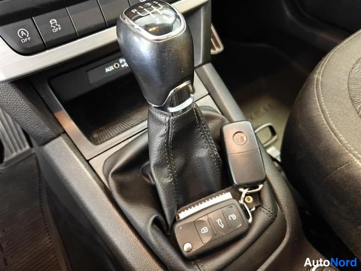 Sininen Skoda Yeti 2016, yksityiskohta, kuva 21