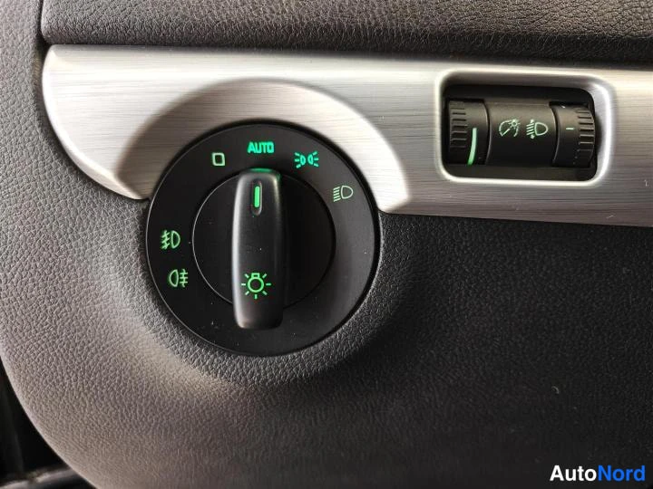 Sininen Skoda Yeti 2016, yksityiskohta, kuva 14