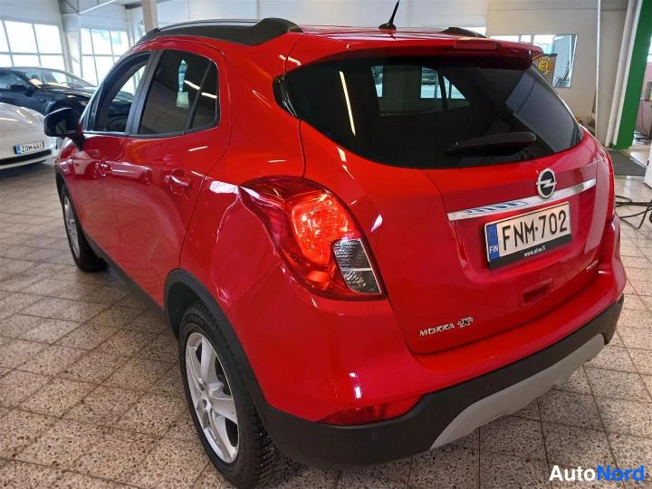 Punainen Opel Mokka X 2018, takaviisto, kuva 4
