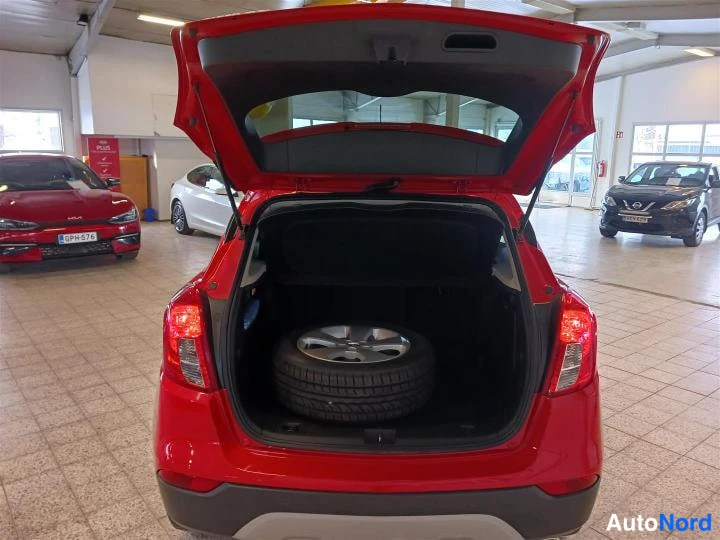 Punainen Opel Mokka X 2018, takaa, kuva 5