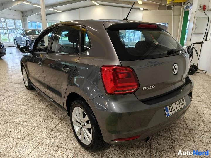 Harmaa Volkswagen Polo 2014, takaviisto, kuva 6