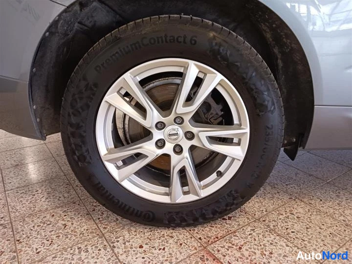 Harmaa Volvo XC60 2018, yksityiskohta, kuva 25