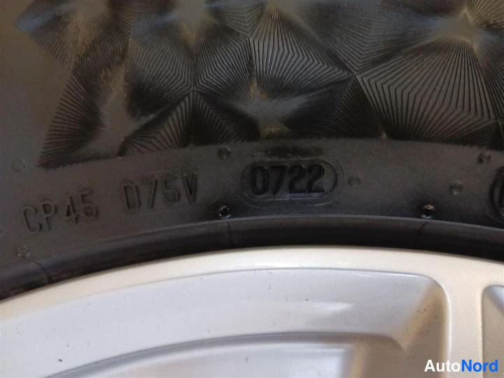 Harmaa Volvo XC60 2018, yksityiskohta, kuva 18