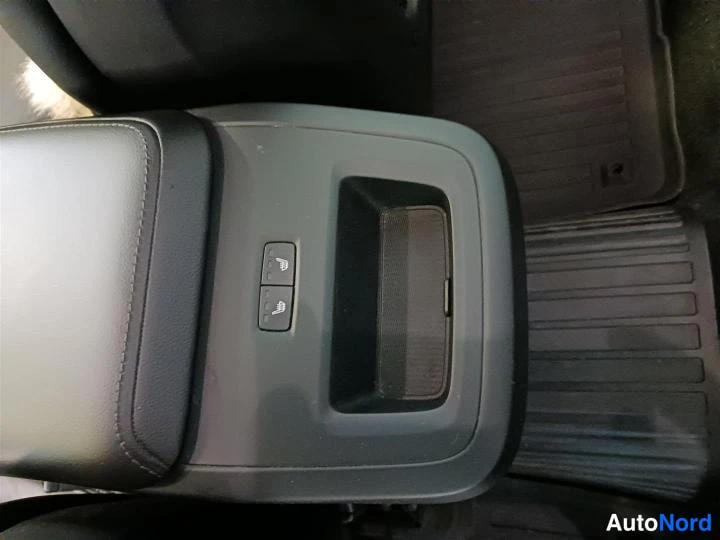 Harmaa Volvo XC60 2018, yksityiskohta, kuva 26