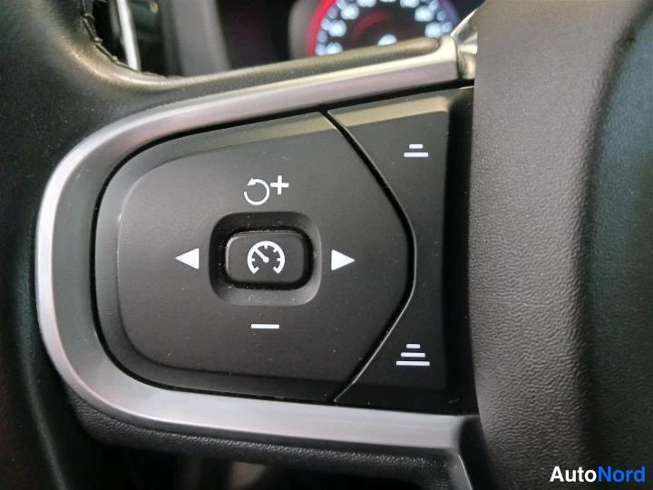 Harmaa Volvo XC60 2018, yksityiskohta, kuva 24
