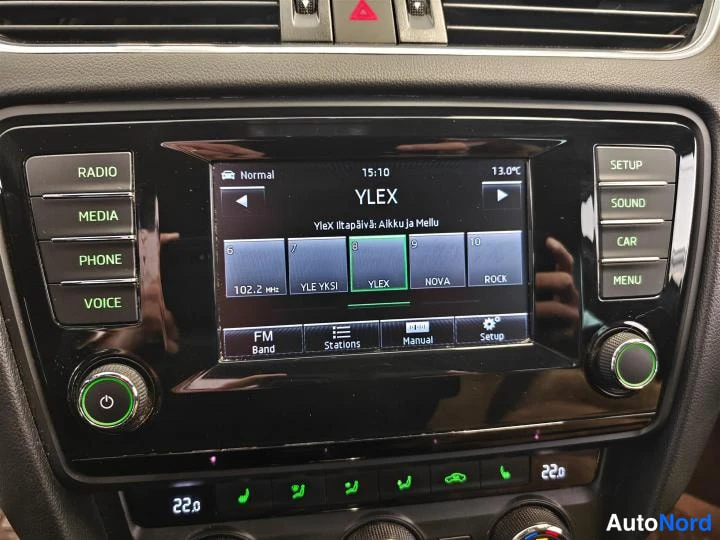 Musta Skoda Octavia 2015, yksityiskohta, kuva 12