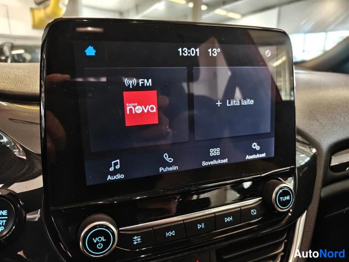 Punainen Ford Fiesta 2020, yksityiskohta, kuva 25