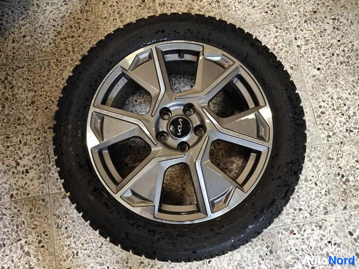Keltainen Kia EV6 2023, yksityiskohta, kuva 30