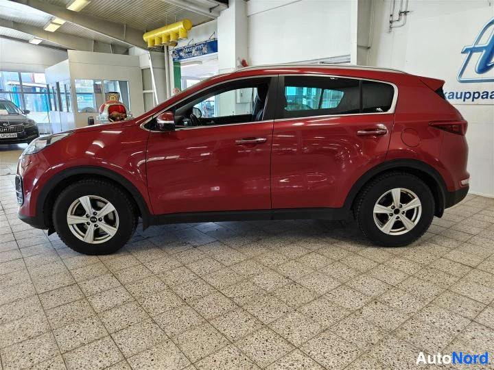 Punainen Kia Sportage 2016, etuviisto, keula vasemmalle, kuva 2