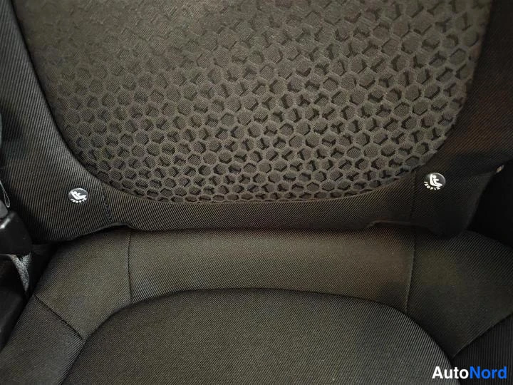 Valkoinen Kia SOUL 2015, etuistuimet, kuva 9