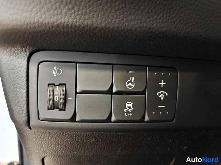 Valkoinen Kia SOUL 2015, yksityiskohta, kuva 14