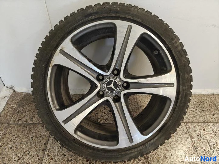 Musta Mercedes-Benz E 200 d 2011, yksityiskohta, kuva 25