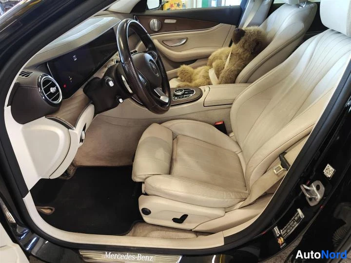 Musta Mercedes-Benz E 200 d 2011, etuistuimet, kuva 6