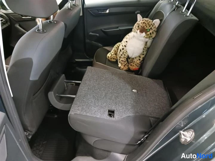 Harmaa Skoda Fabia 2016, tavaratila, kuva 12