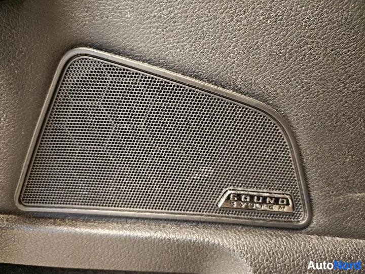 Musta Skoda Superb 2020, yksityiskohta, kuva 15
