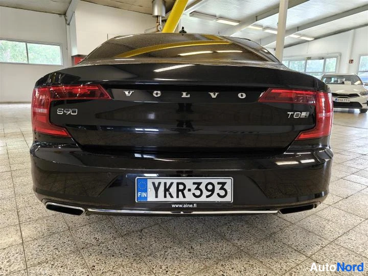 Musta Volvo S90 2018, takaa, kuva 8