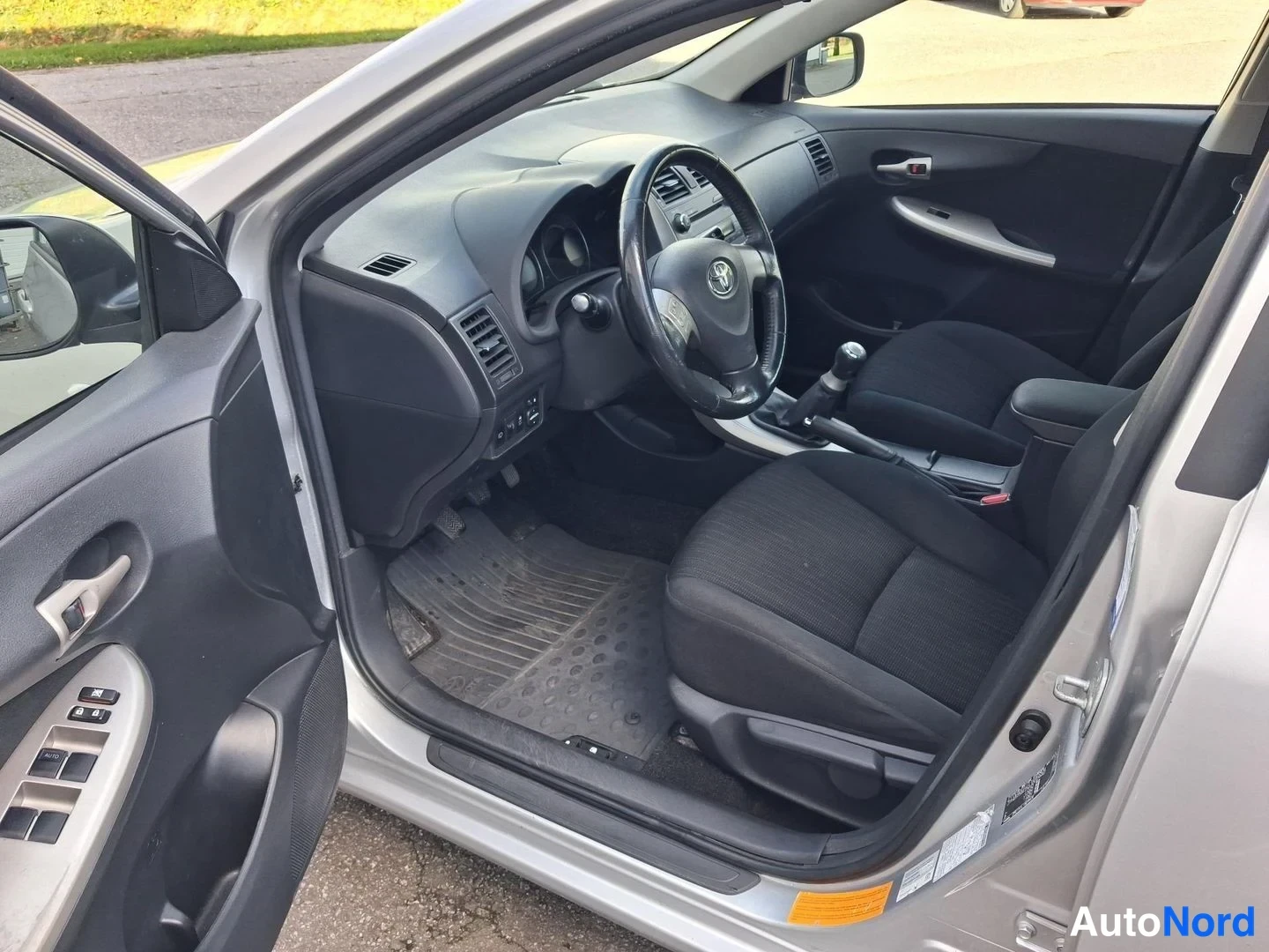 Hopea Toyota Corolla 2008, kuva 7