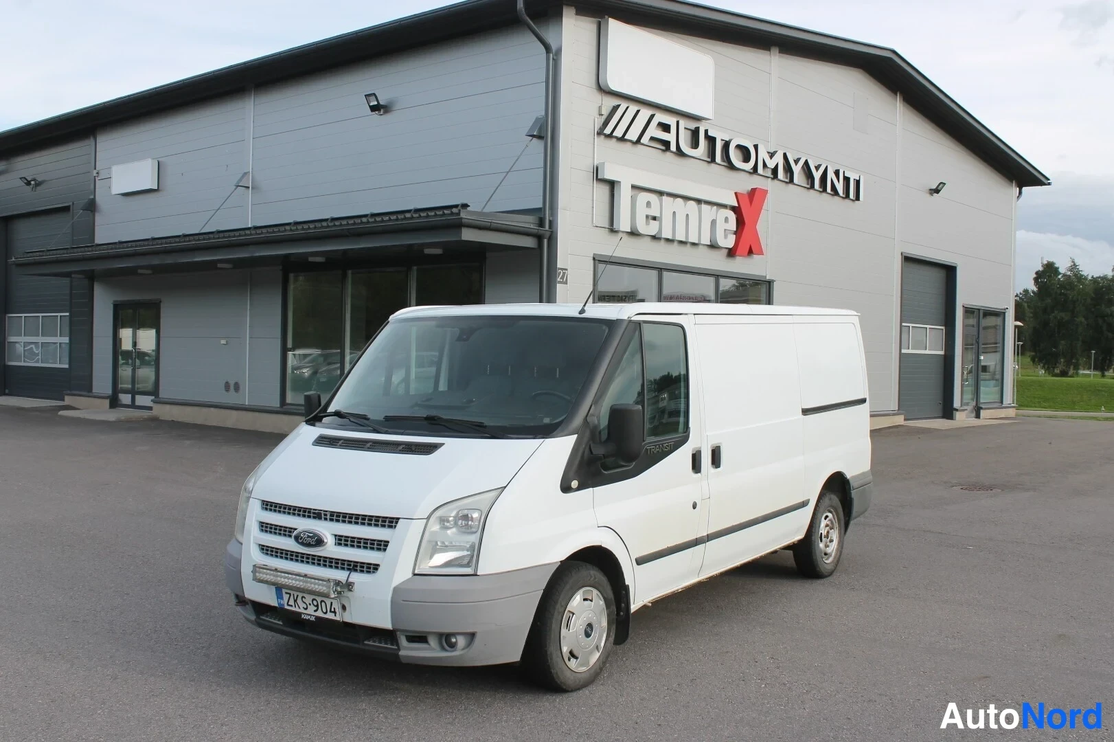 Ford Transit 300M 2,2TDCi 125 hv Perusmalli 2012