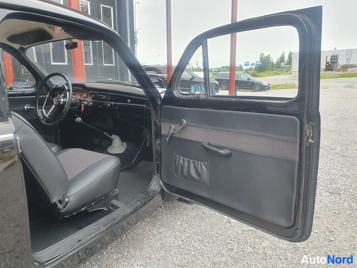 Musta Volvo 544 1962, kuva 11
