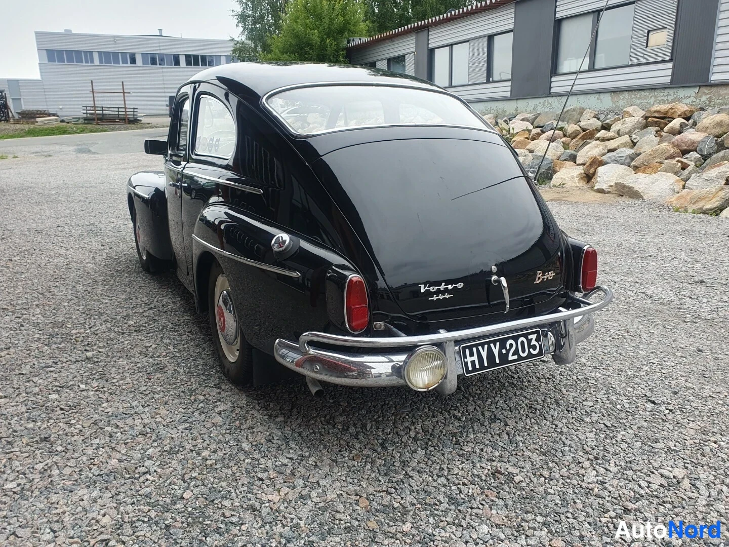 Musta Volvo 544 1962, takaviisto, kuva 4