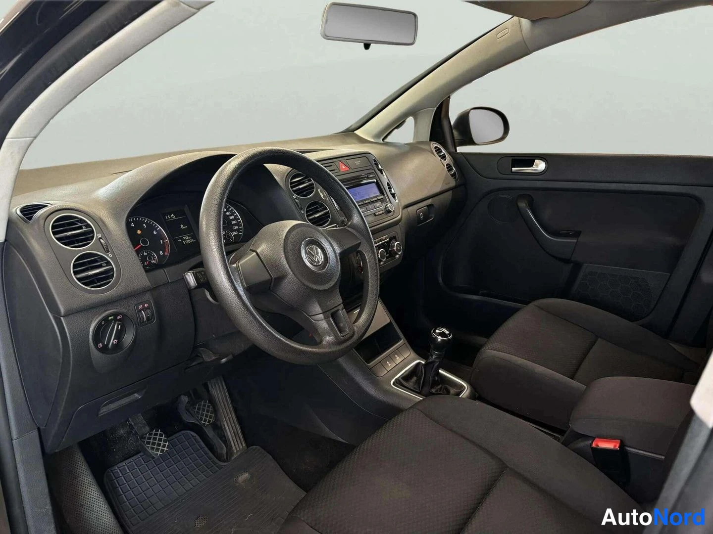 Musta Volkswagen Golf Plus 2010, kuva 15