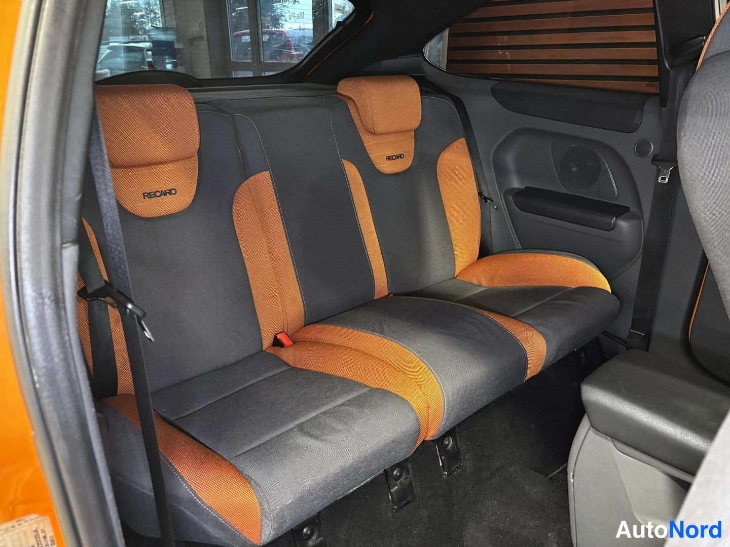 Oranssi Ford Focus 2007, kuva 17