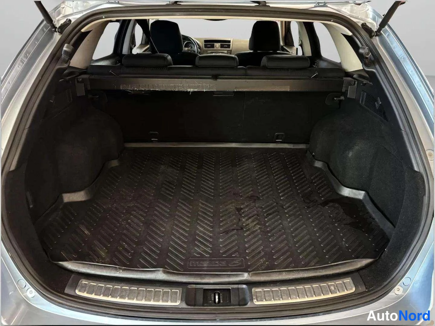 Sininen Mazda 6 2012, takaa, kuva 15