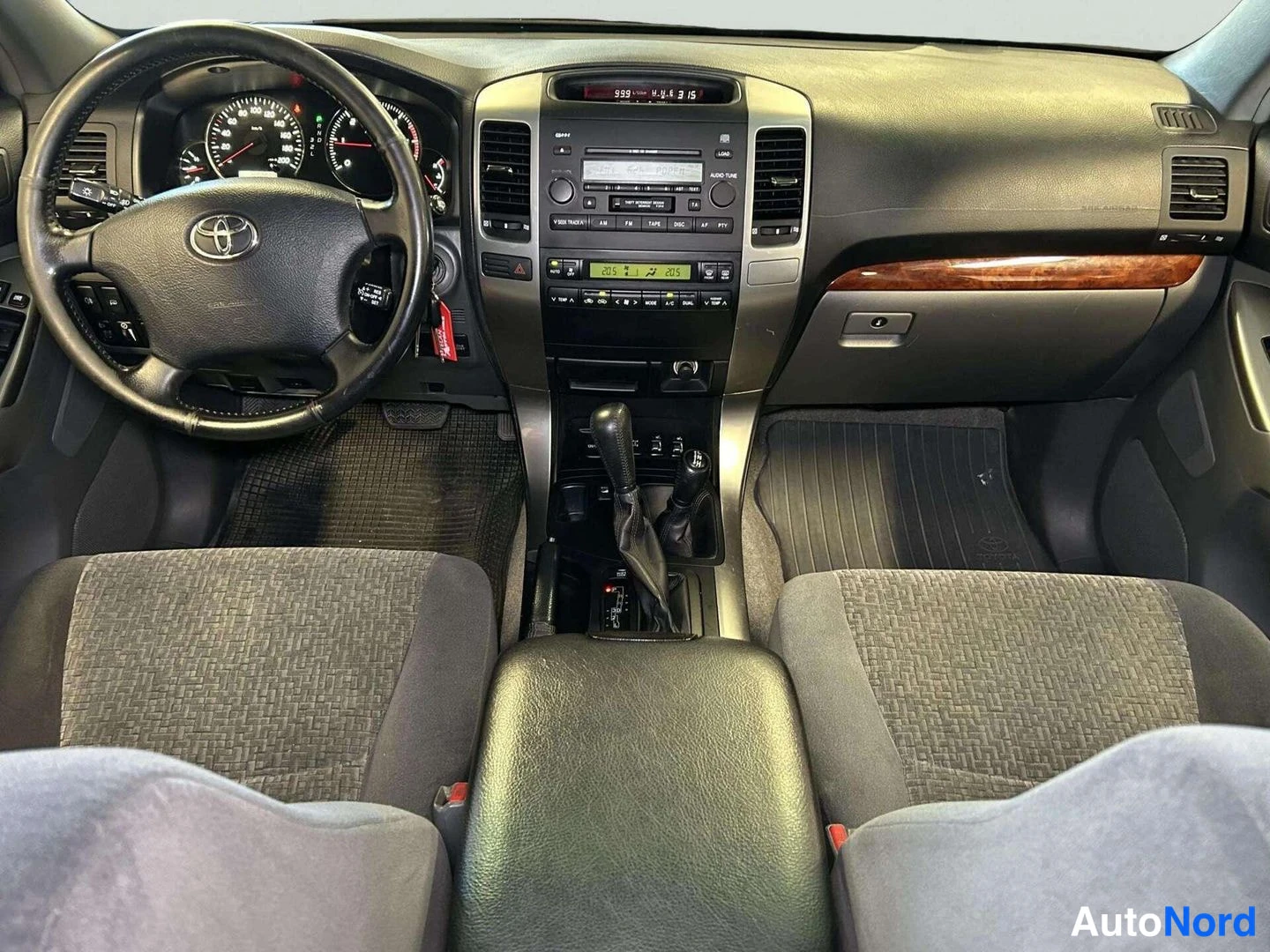 Beige Toyota Land Cruiser 2003, kuva 11
