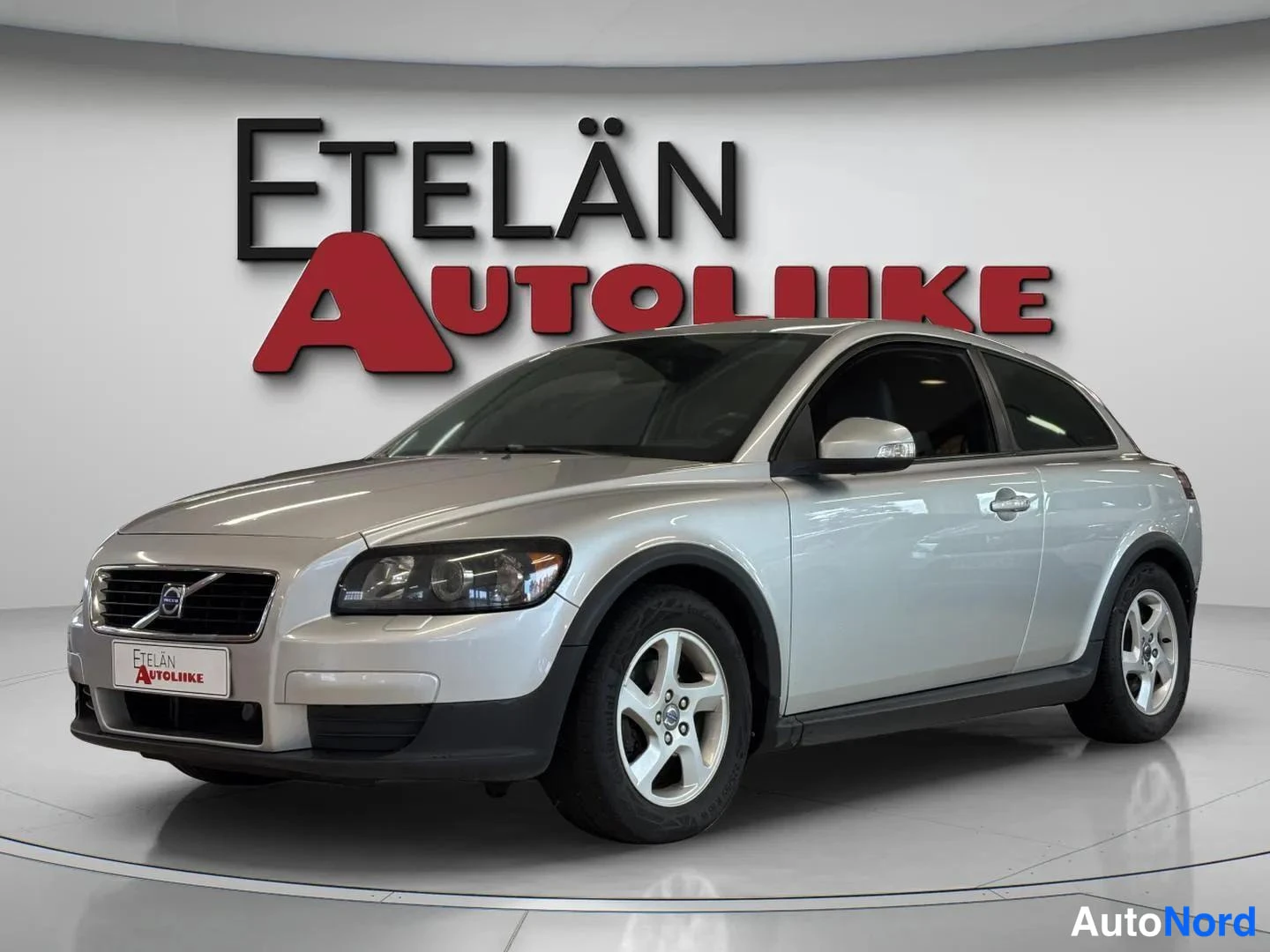 Volvo C30 2009