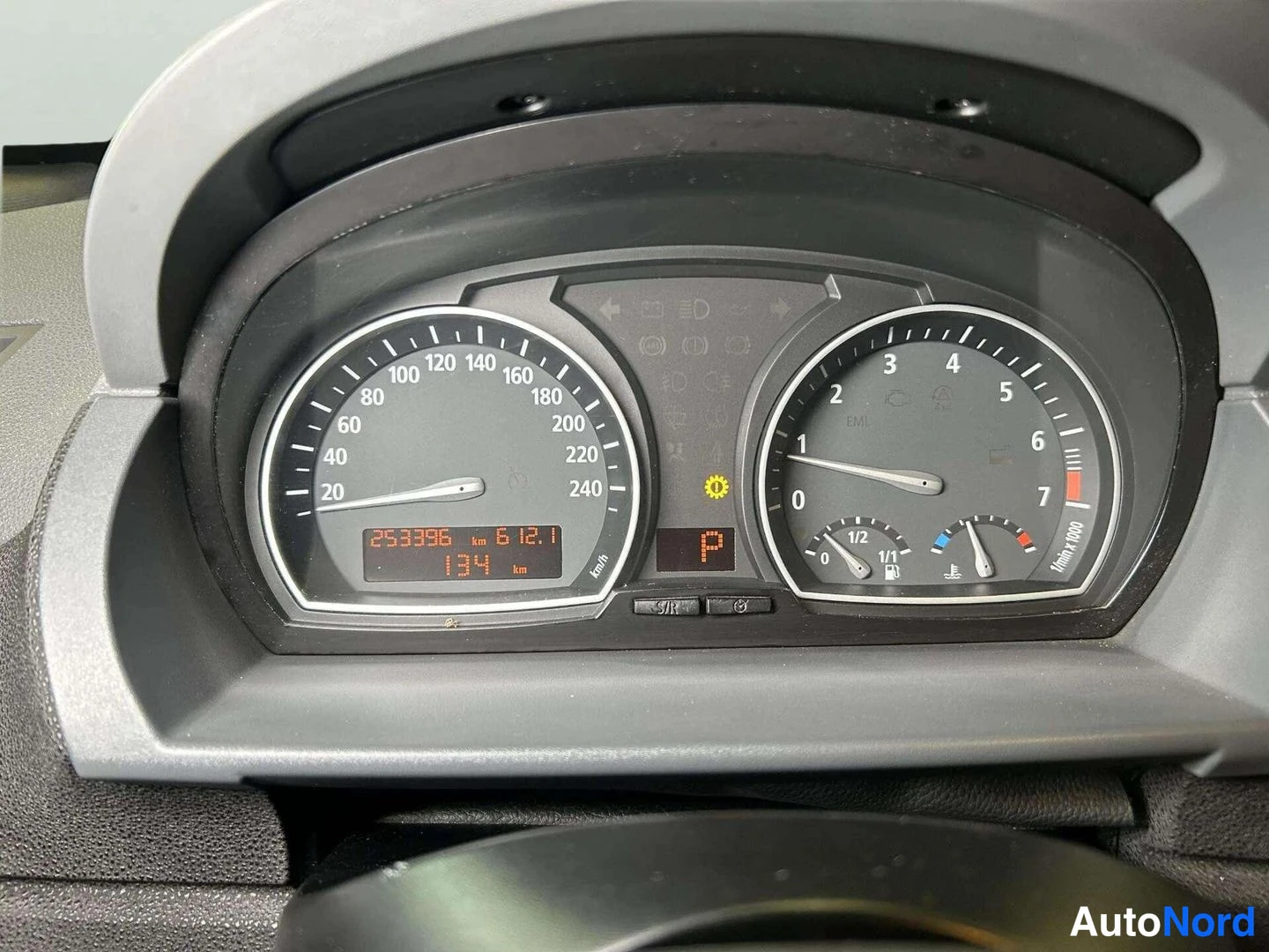 Harmaa BMW X3 2004, kuva 23