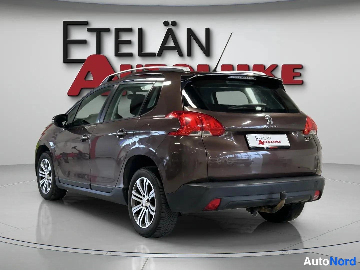 Ruskea Peugeot 2008 2013, takaviisto, kuva 7
