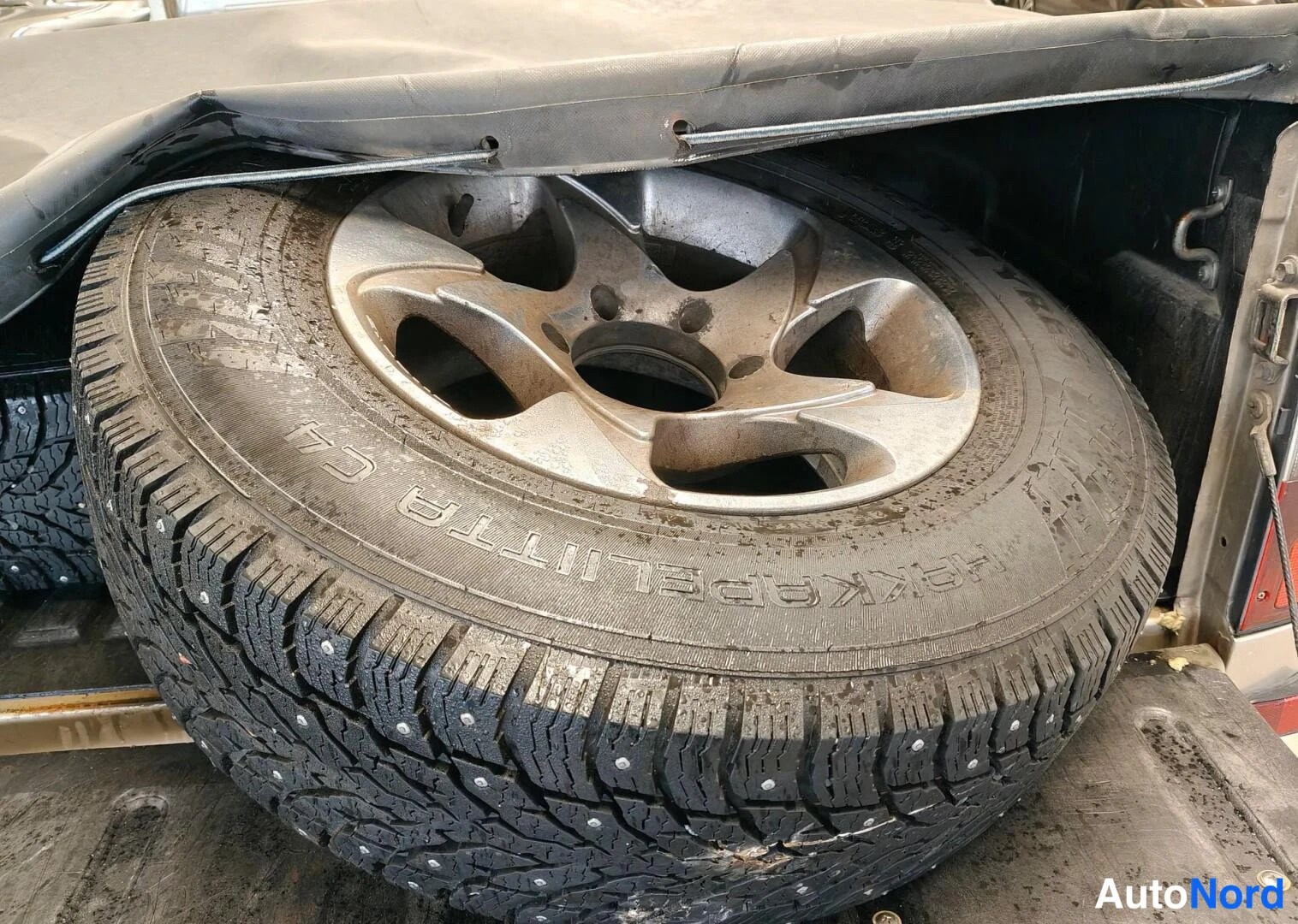 Muu: Nokian Hakkapeliitta 7 -nokkarengas alustalla