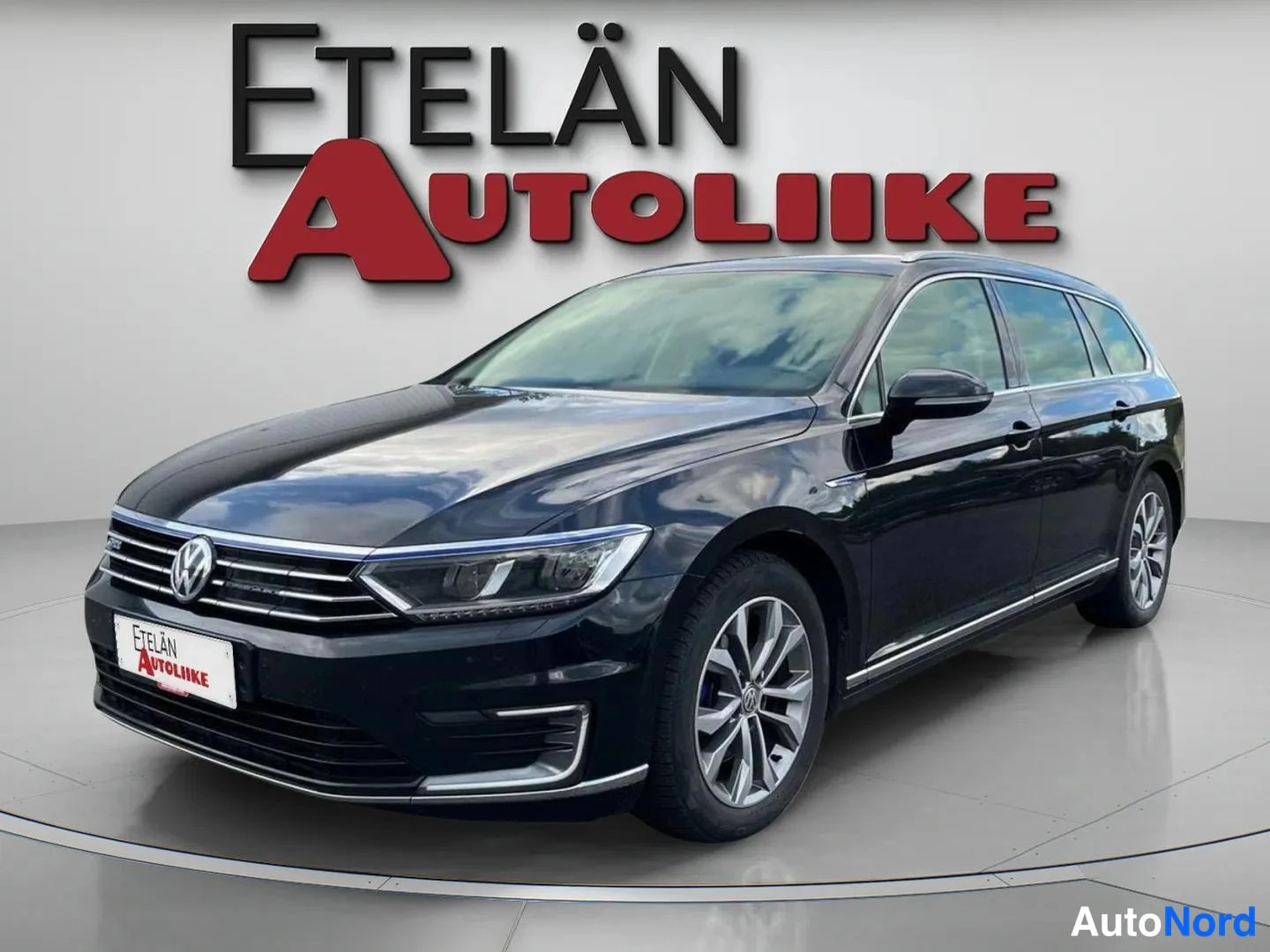 Volkswagen Passat GTE 2016